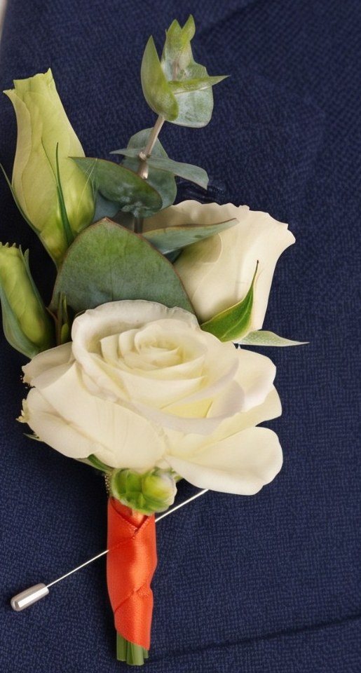 Boutonnière, rose blanche & ruban orange